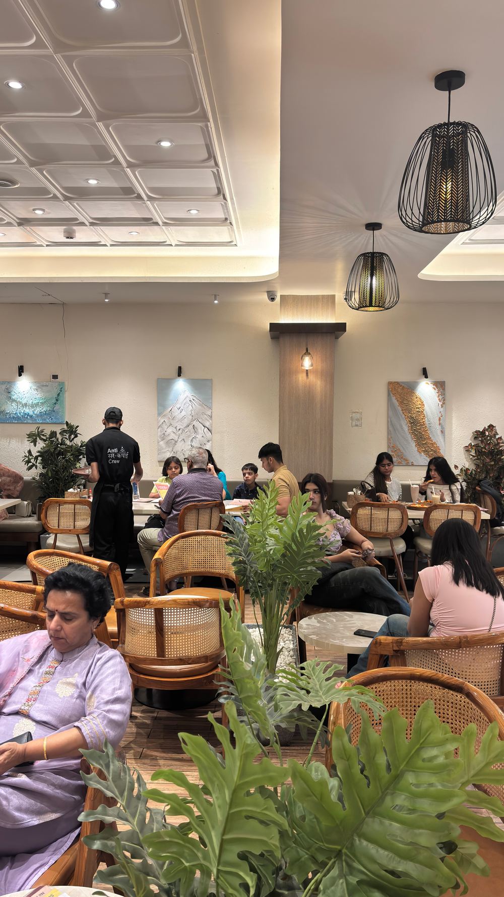 Guests at Kapai Coffee House, Kanpur